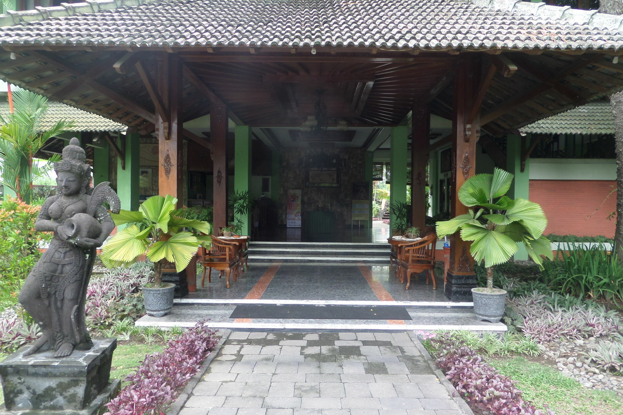 Poeri Devata Resort Hotel Prambanan Exterior foto