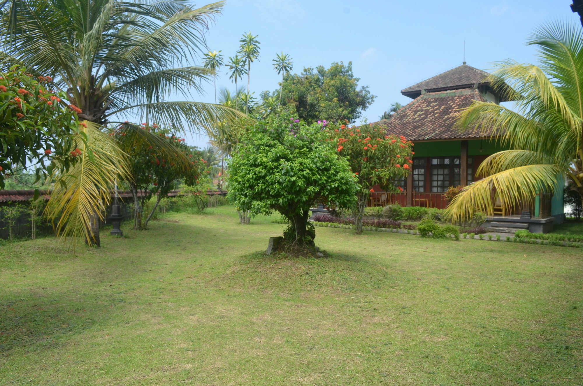 Poeri Devata Resort Hotel Prambanan Exterior foto